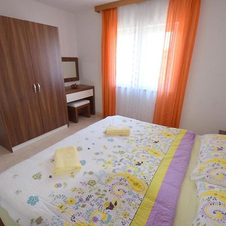 Apartments Gabrijel Malinska Bagian luar foto