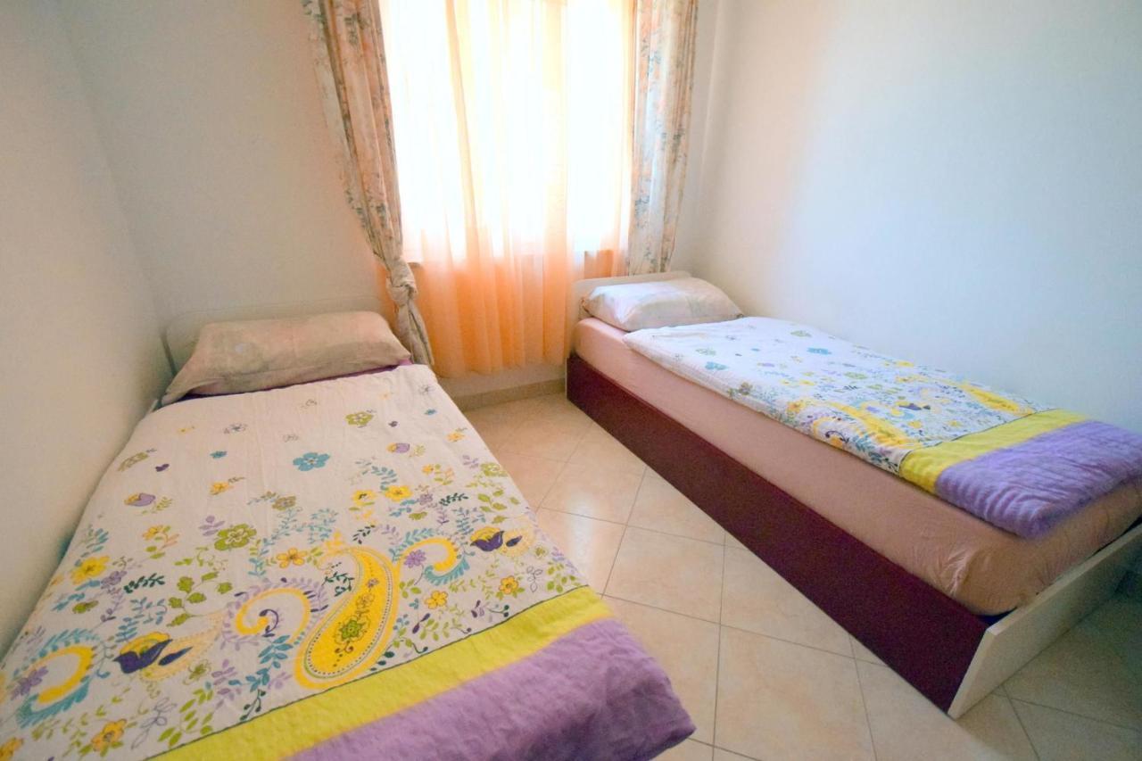 Apartments Gabrijel Malinska Bagian luar foto