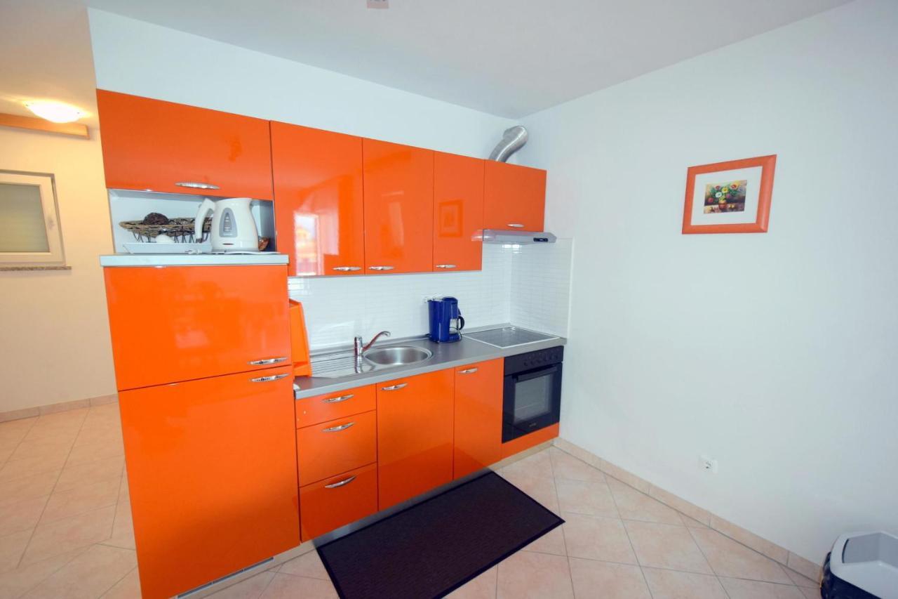 Apartments Gabrijel Malinska Bagian luar foto