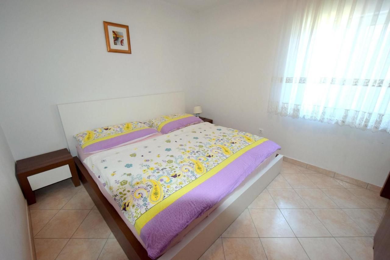 Apartments Gabrijel Malinska Bagian luar foto