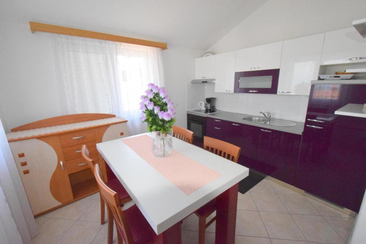 Apartments Gabrijel Malinska Bagian luar foto